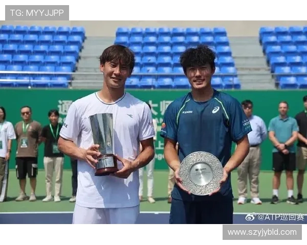 对话周芳:回顾网球生涯的辉煌与挑战之路 对话周芳:回顾网球生涯的辉煌与挑战之路