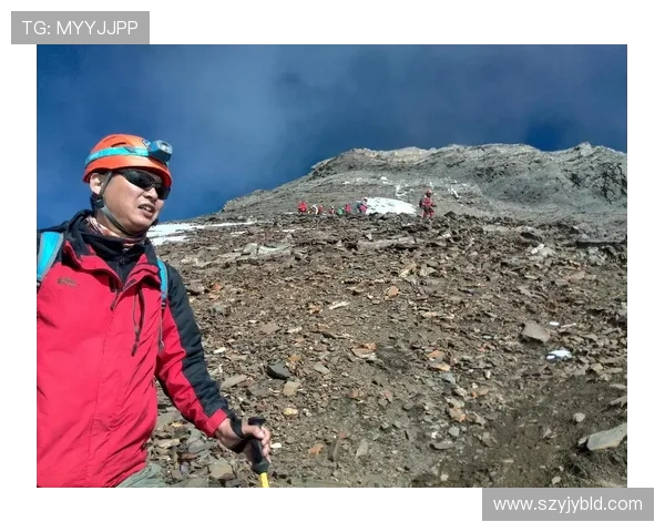 攀登人生的巅峰:刘军与深度对话的攀岩故事 攀登人生的巅峰:刘军与深度对话的攀岩故事