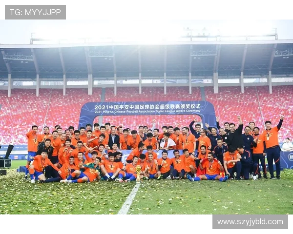 杭州足球队意识争议引发热议球迷与专家观点碰撞激烈