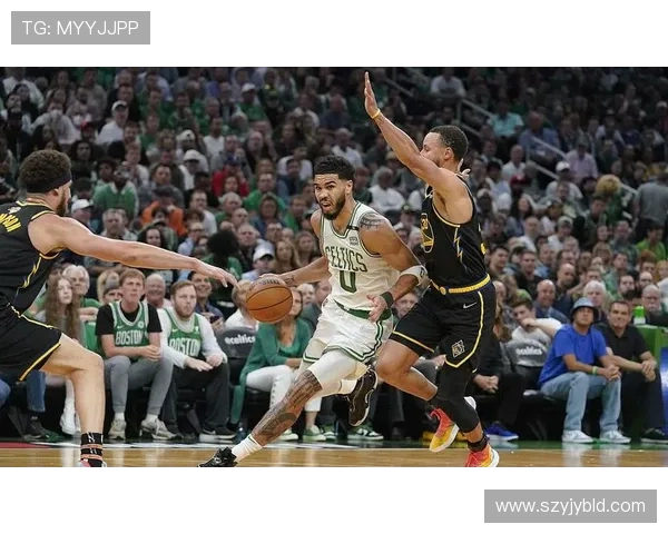 勇士与凯尔特人精彩对决全程转播回顾与赛后分析 勇士与凯尔特人精彩对决全程转播回顾与赛后分析